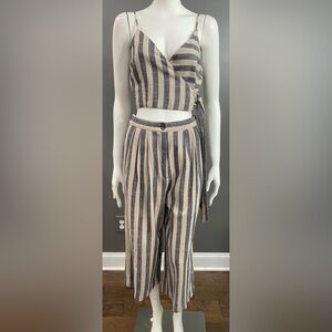 ASTR The Label Beige and Blue Striped 2PC Capri Pants w/ matching top Size S